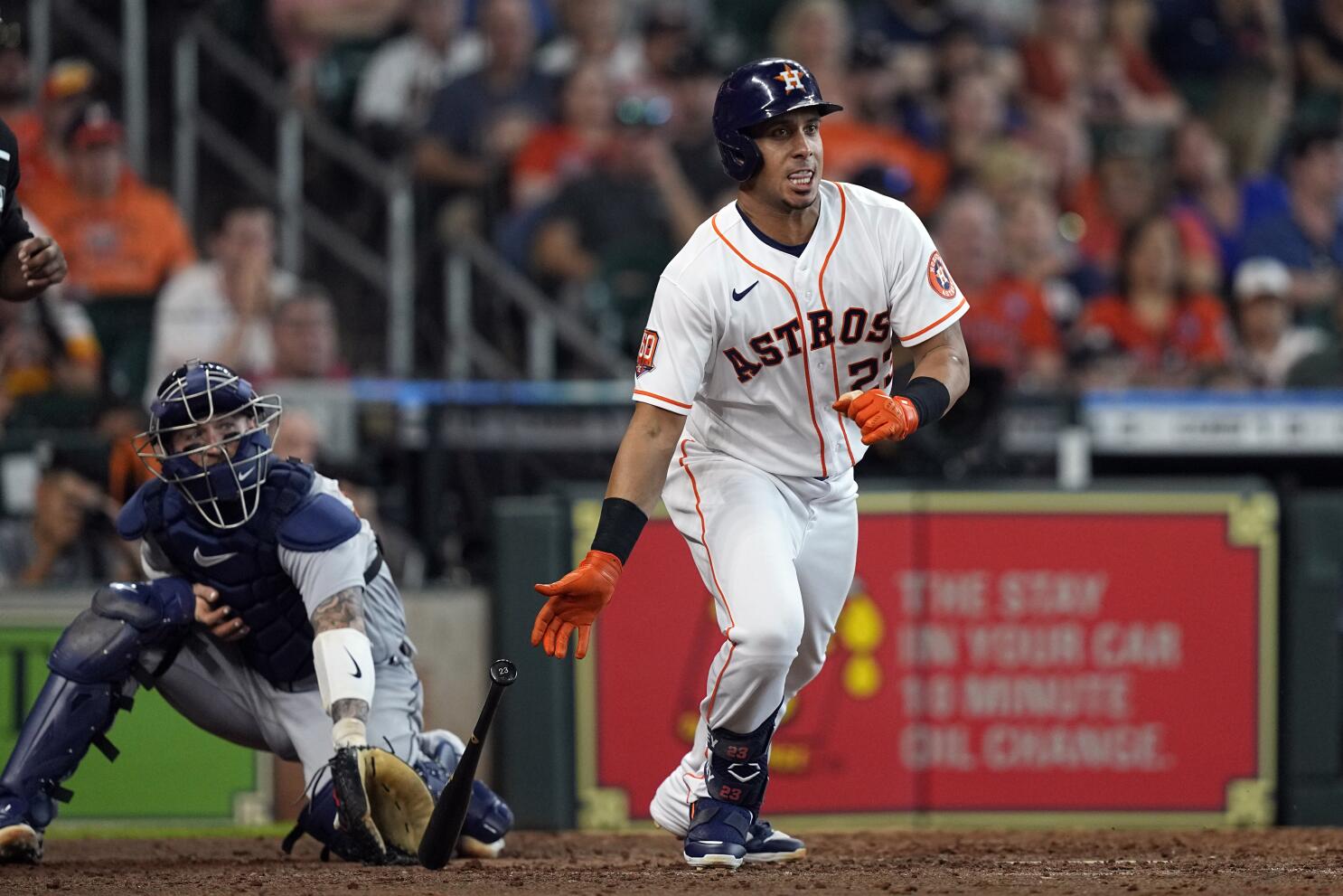 Brantley's big hits help Astros win Game 3 of World Series - The San Diego  Union-Tribune