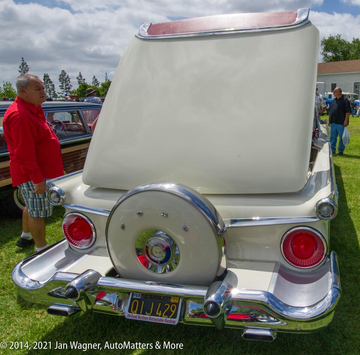1959 Ford Fairlane 500 Galaxie Skyliner with Continental Kit