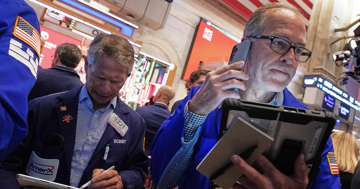 Les ventes des stars de l’IA se détériorent alors que les prix du pétrole continuent de grimper