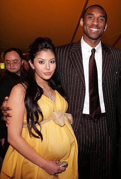 Kobe and Vanessa Bryant in 90s & early 00s.🤎