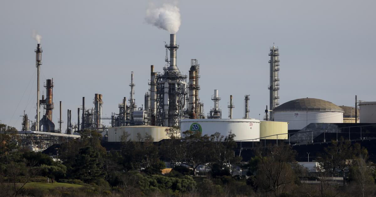 O gás da Califórnia já é caro. A guerra do Irão pode custar-lhe ainda mais