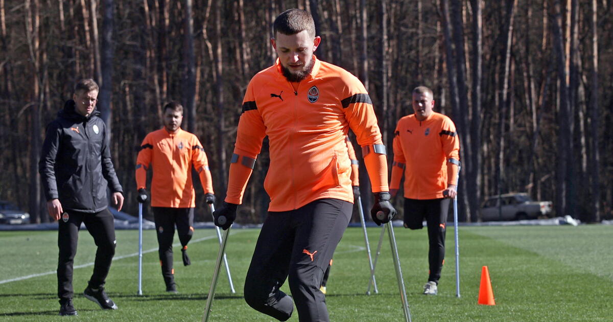 How an amputee soccer team is helping Ukrainian soldiers overcome the trauma of war How an amputee soccer team is helping Ukrainian soldiers overcome the trauma of war