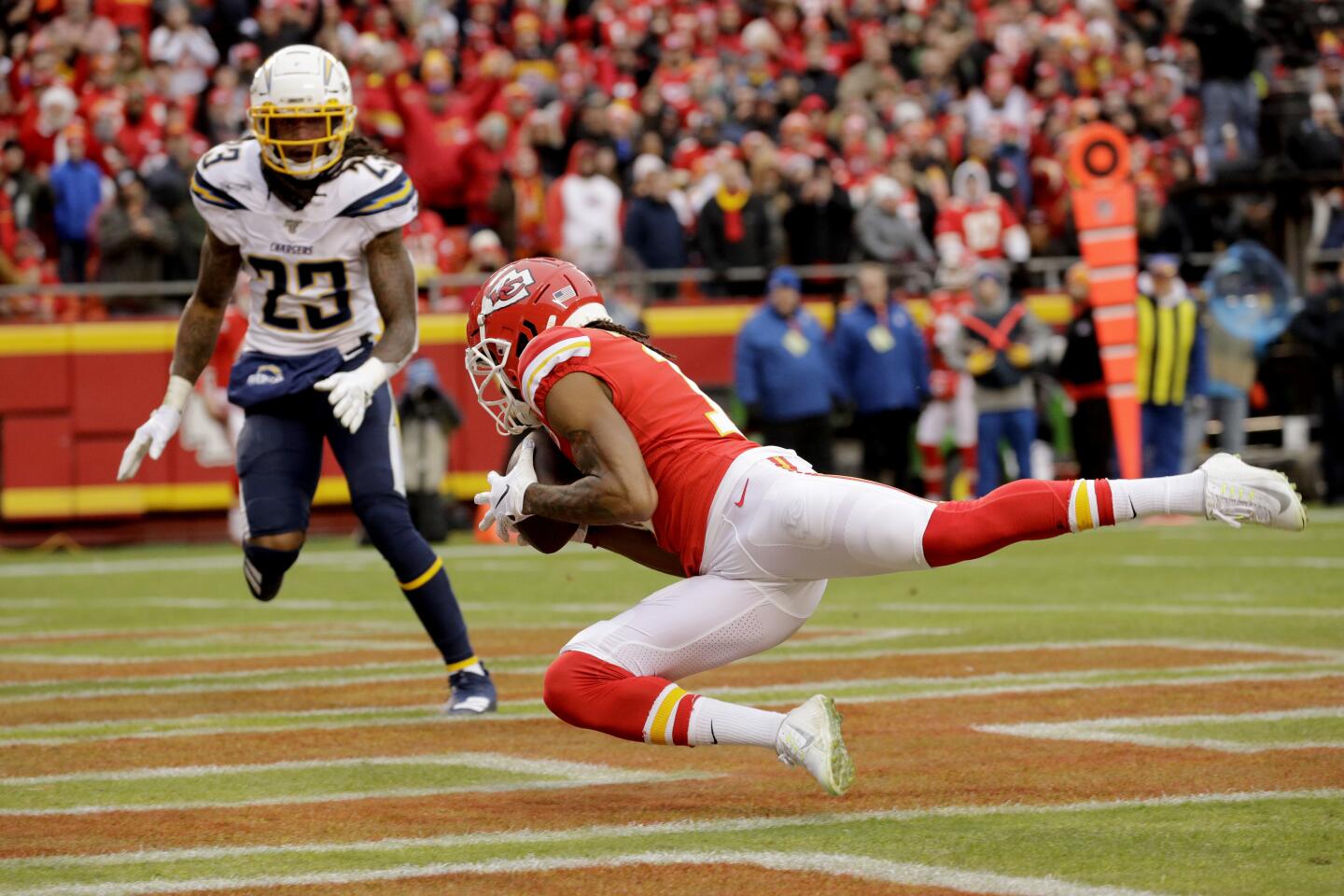 Chargers fall to Chiefs, face big questions after 5-11 year - Los Angeles  Times