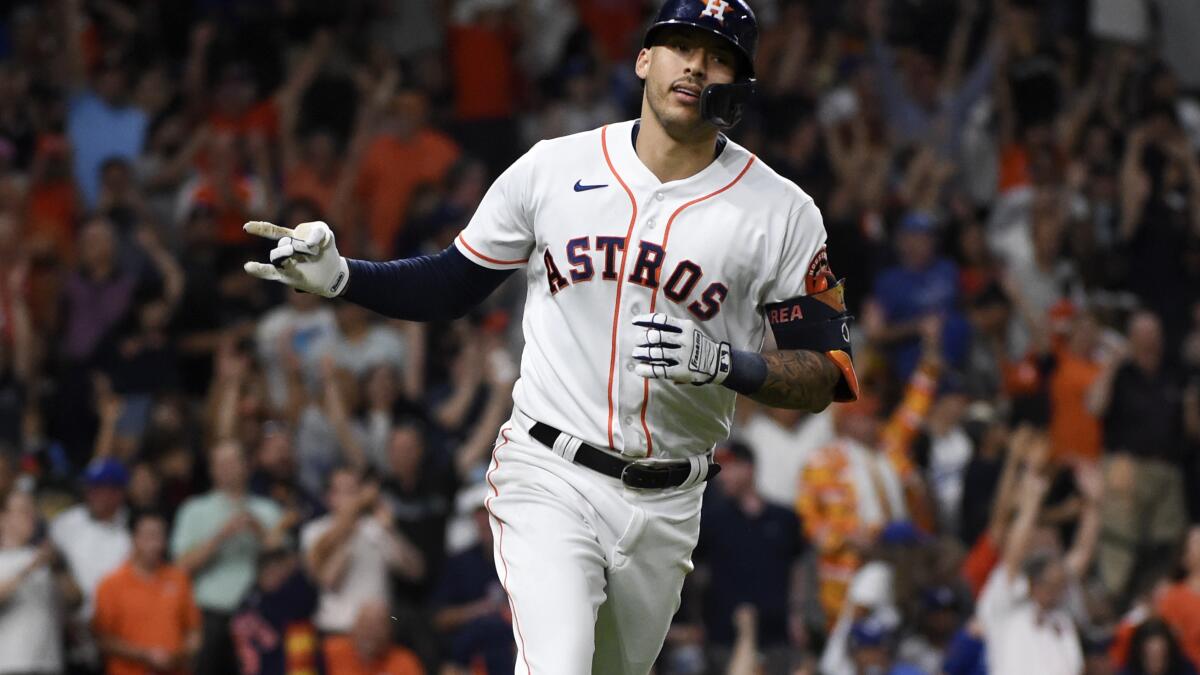 Astros fan who took the Chas McCormick dirt imprint photo