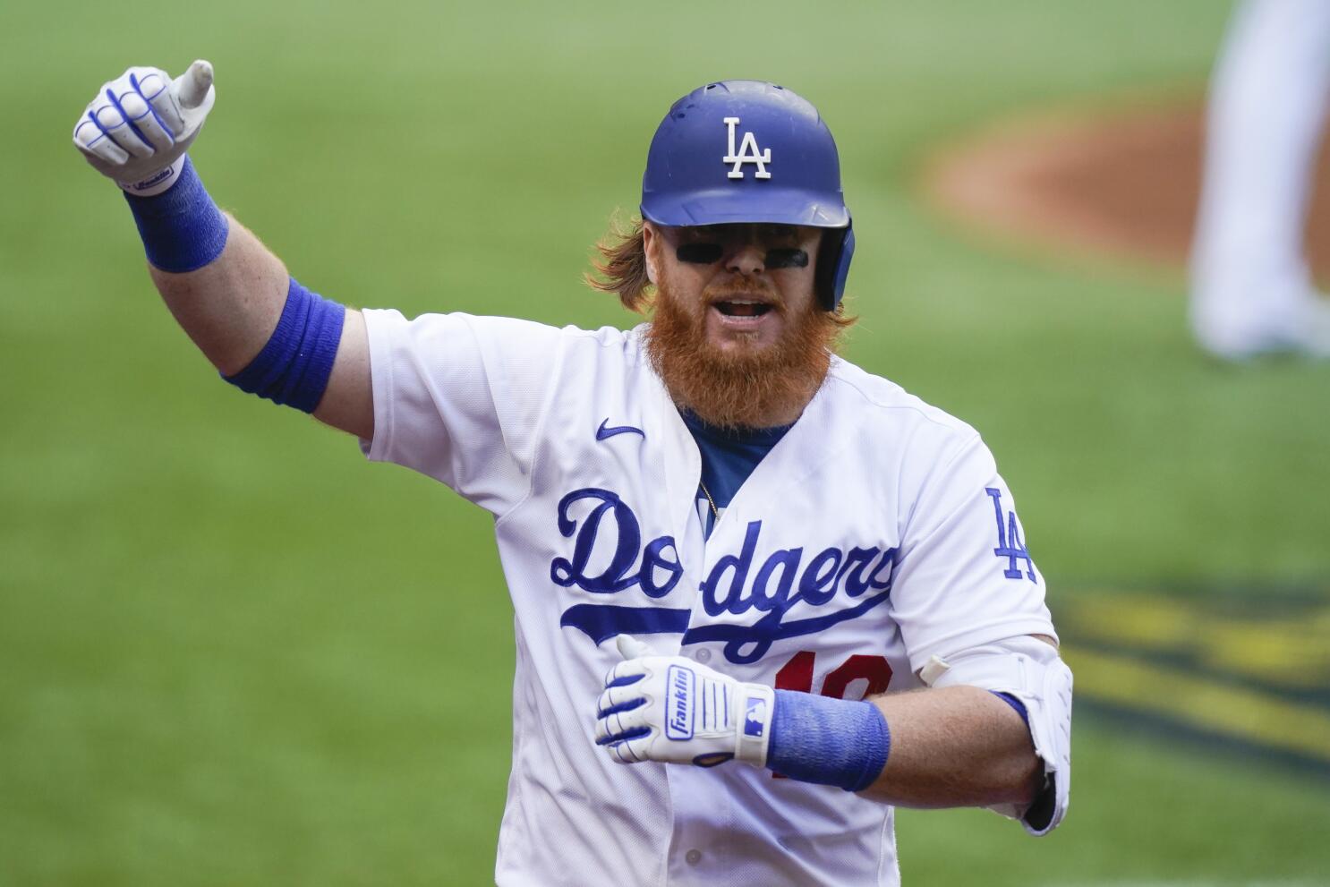 Justin Turner is staying with the Dodgers