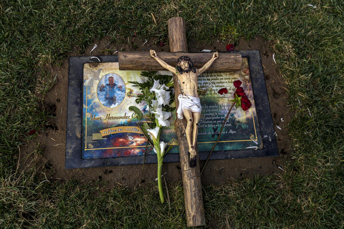 The grave of Uver Hernandez Castañeda