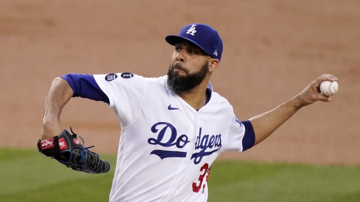 Video: Anthony Davis throws out first pitch for Dodgers on Lakers Night -  Silver Screen and Roll