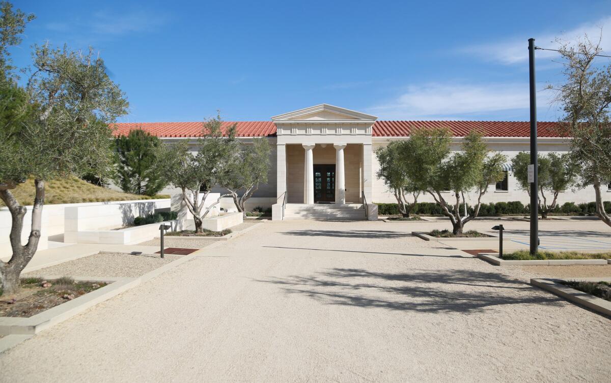 The campus is designed primarily for storage, research and work related to film preservation, although there may be occasional semi-public events in one of the three screening rooms.