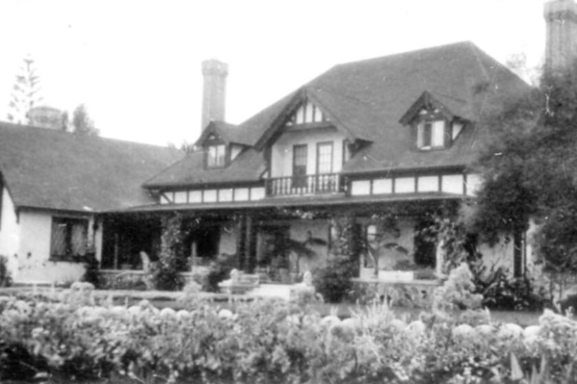 Braemar, the Scripps family home. The dining room at left is now Rose Creek Cottage on Garnet Avenue.