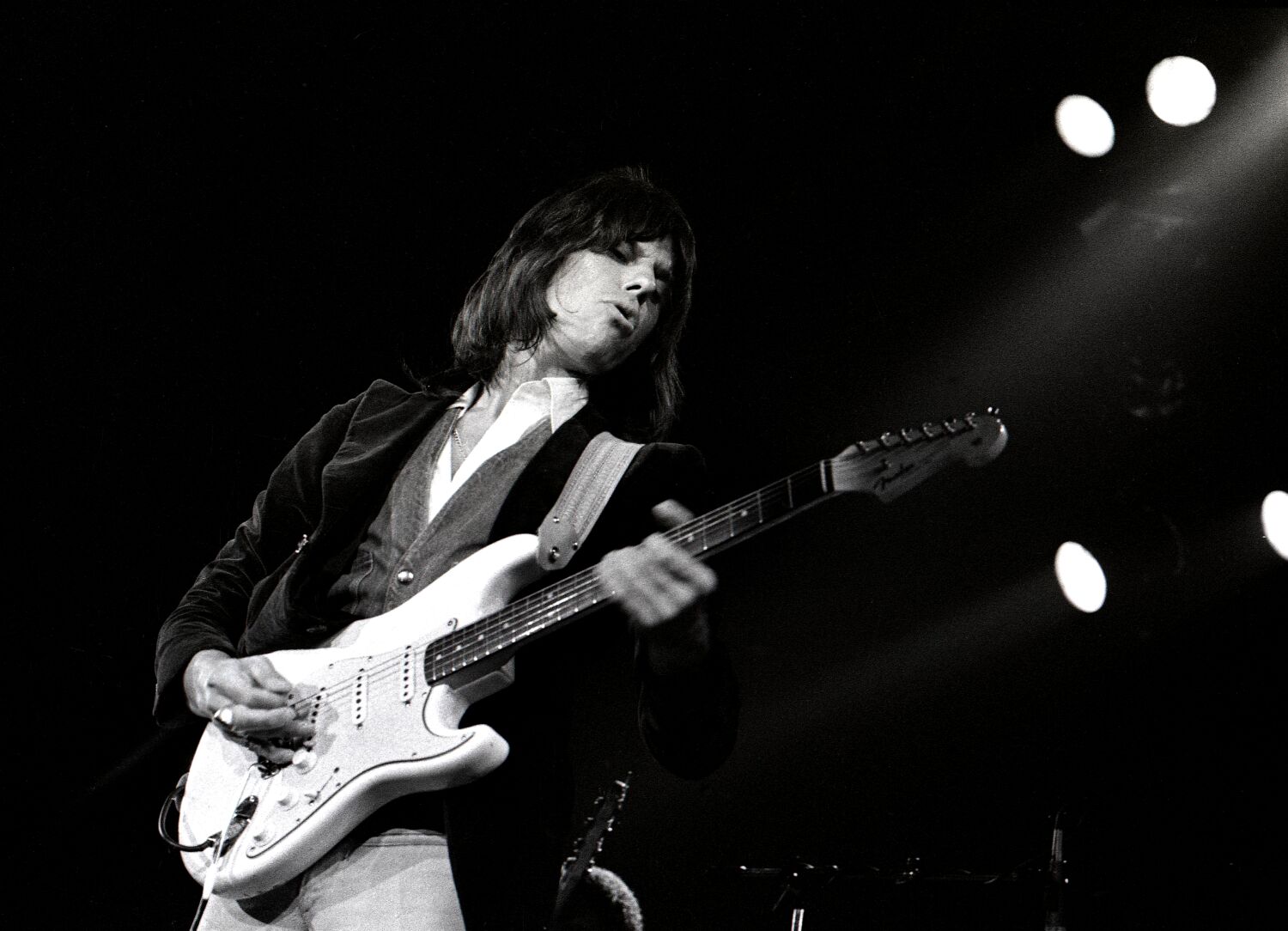 Appreciation: When the electric guitar promised revolution, Jeff Beck fearlessly explored and mastered it