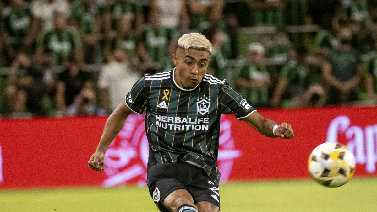 Galaxy defender Julian Araujo.