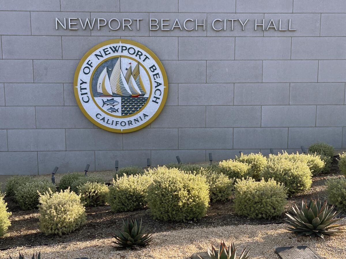After more than 12 years in storage, a refurbished Newport Beach city seal sign was recently installed outside City Hall.
