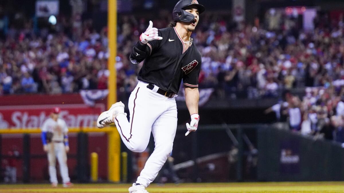 Thomas' tying homer, Moreno's decisive hit send D-backs over Phillies 6-5,  ties NLCS at 2 games - WHYY