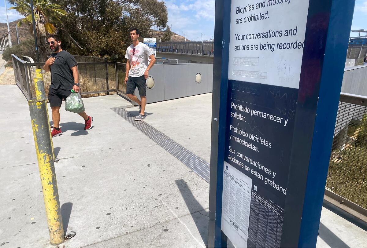 Settlement reaffirms right to film and photograph at border. But the  signage is less clear - The San Diego Union-Tribune