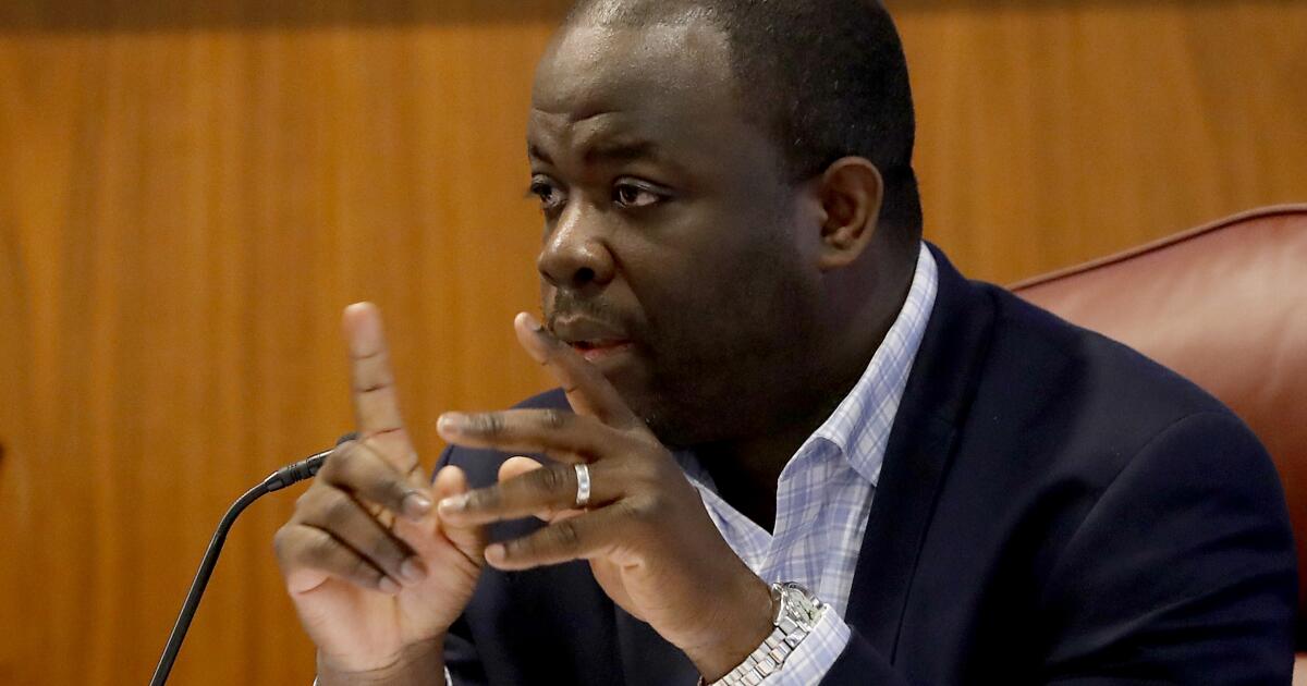 L.A. City Council approves new ethics commissioner after rejecting previous nominee - Los Angeles Ti