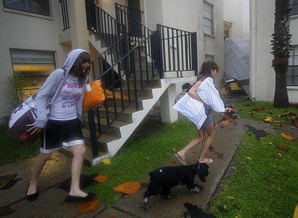 Hurricane Dolly lashes Gulf Coast