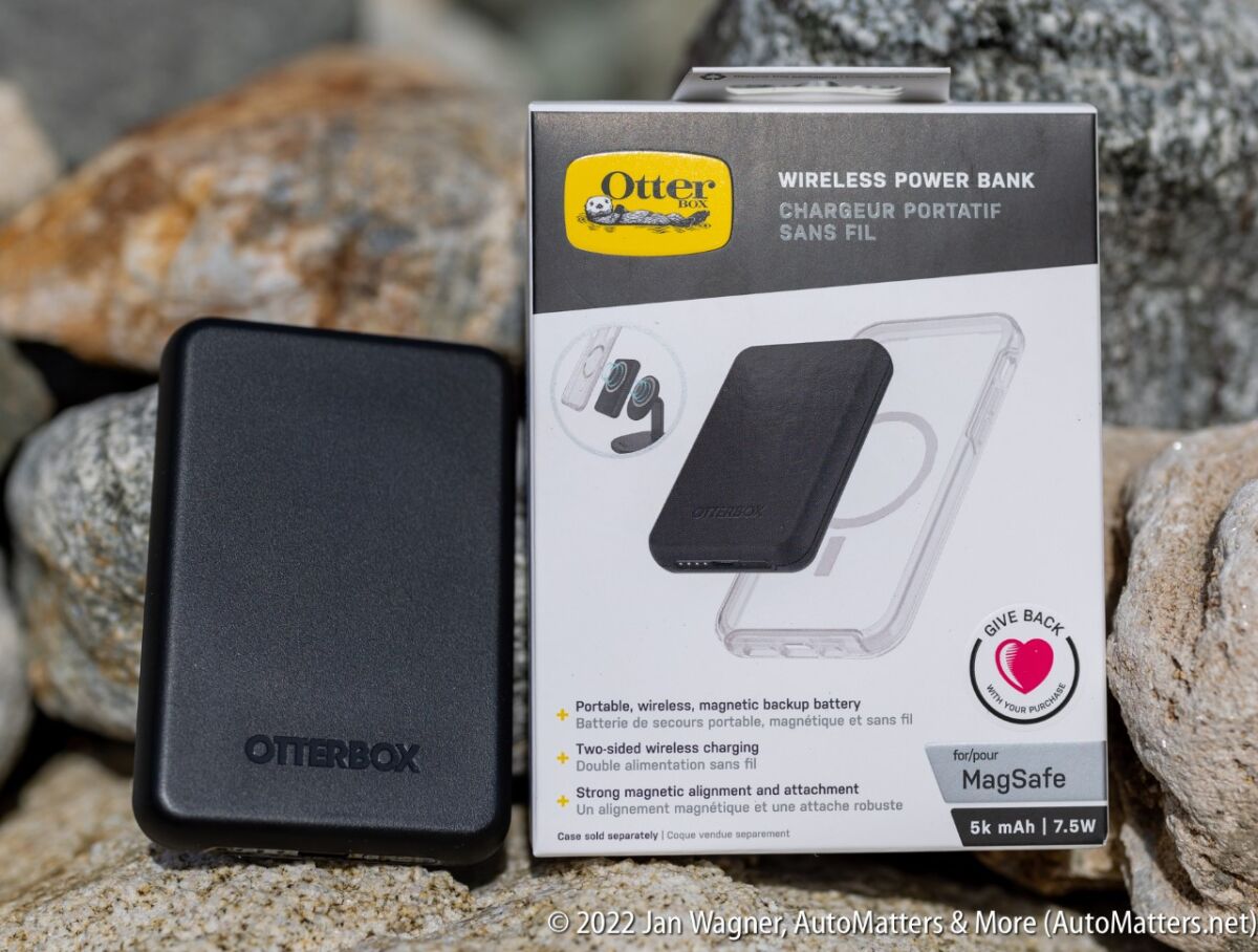 OtterBox Wireless Power Bank for MagSafe