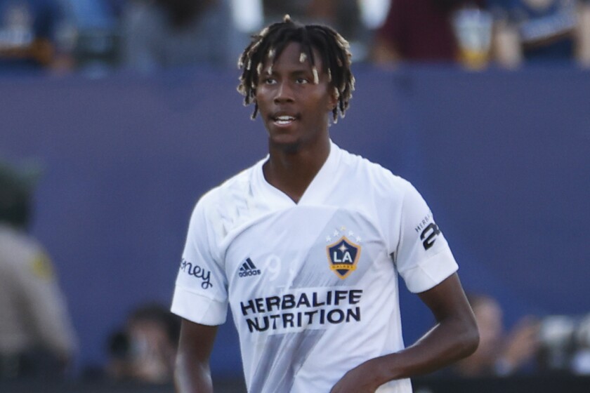 Galaxy midfielder Kevin Cabral plays against the Vancouver Whitecaps.