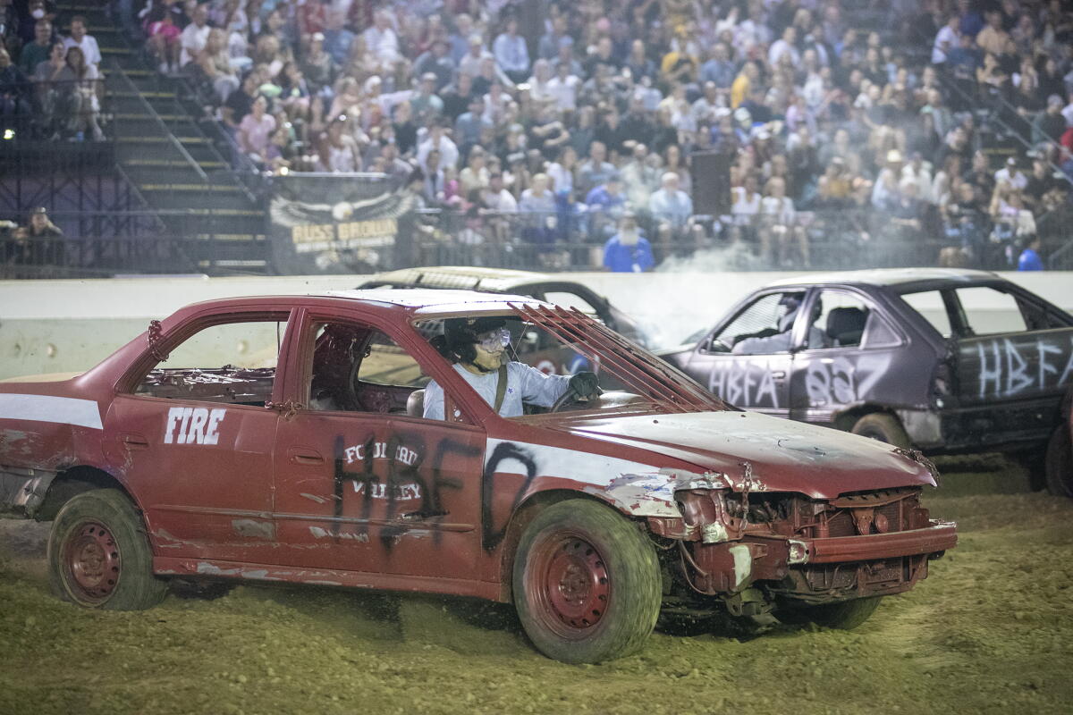 Figure 8 Racing Fair O.C. mayors, first responders bring mayhem during Motorhome Madness ...