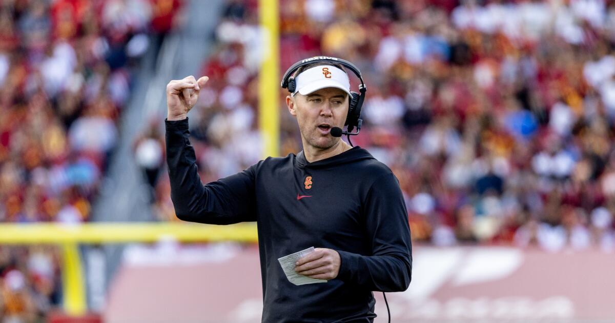 USC football to finish disappointing season in Holiday Bowl with eye toward future
