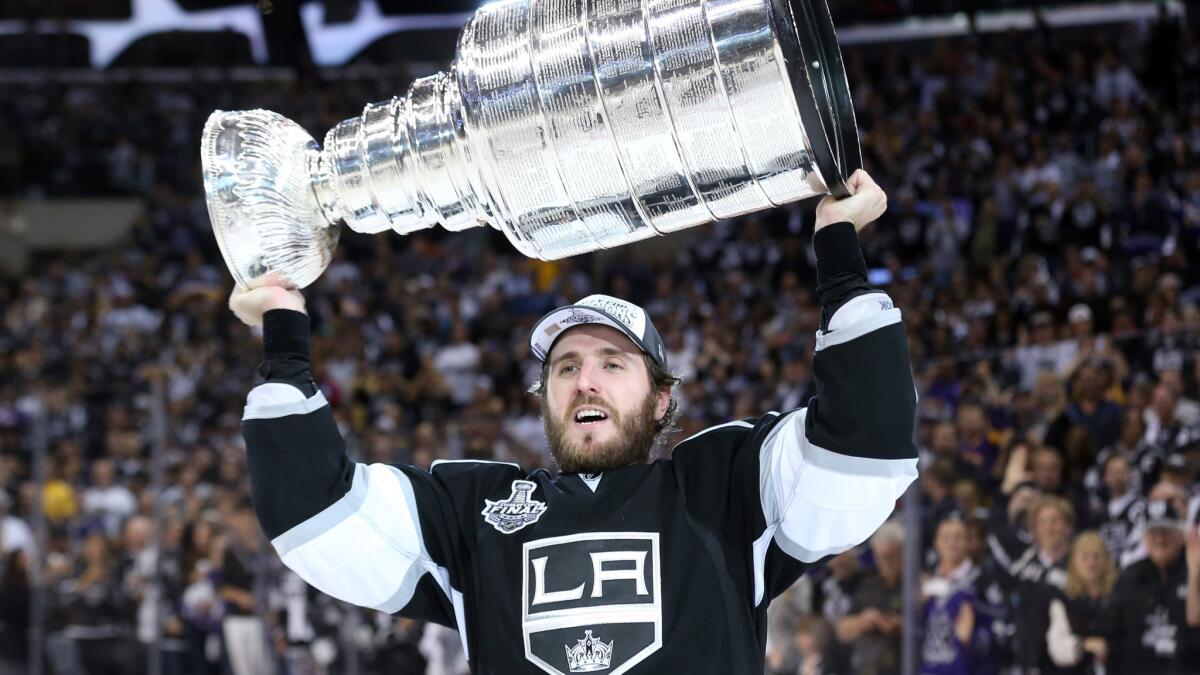 Kings will not buy out contract of Mike Richards - Los Angeles Times