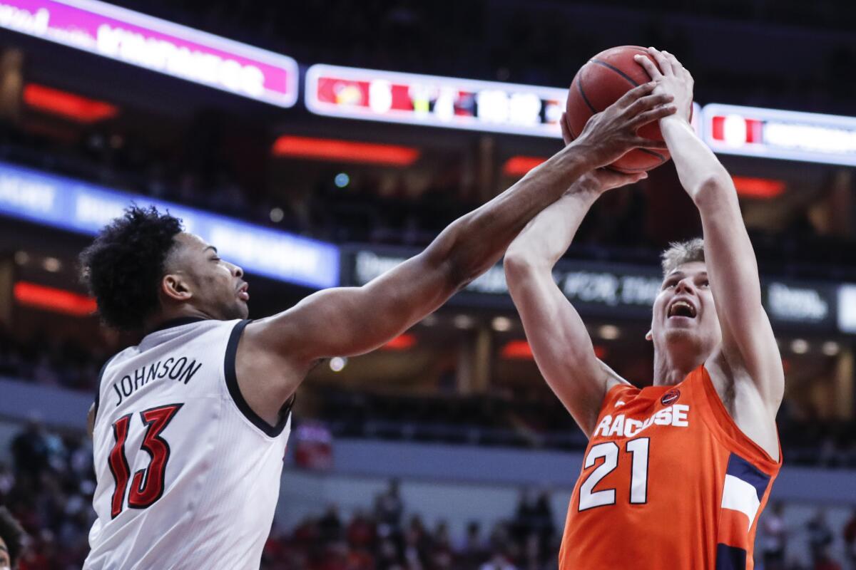 Louisville basketball beats Clemson to end seven-game losing streak