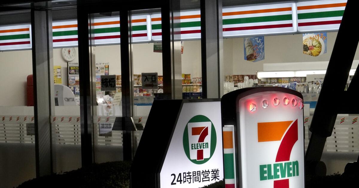 Tokyo's 7-Elevens and convenience stores, or konbini, are magical - Los Angeles Times