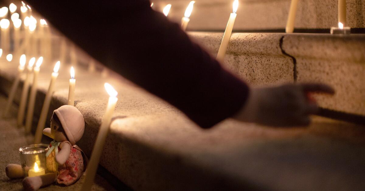 Uma remota comunidade canadense está sofrendo após um tiroteio em massa que deixou nove pessoas mortas