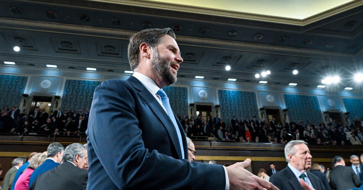 Vance disse que a agência está suspendendo parte do financiamento do Medicaid para Minnesota devido a preocupações com fraude