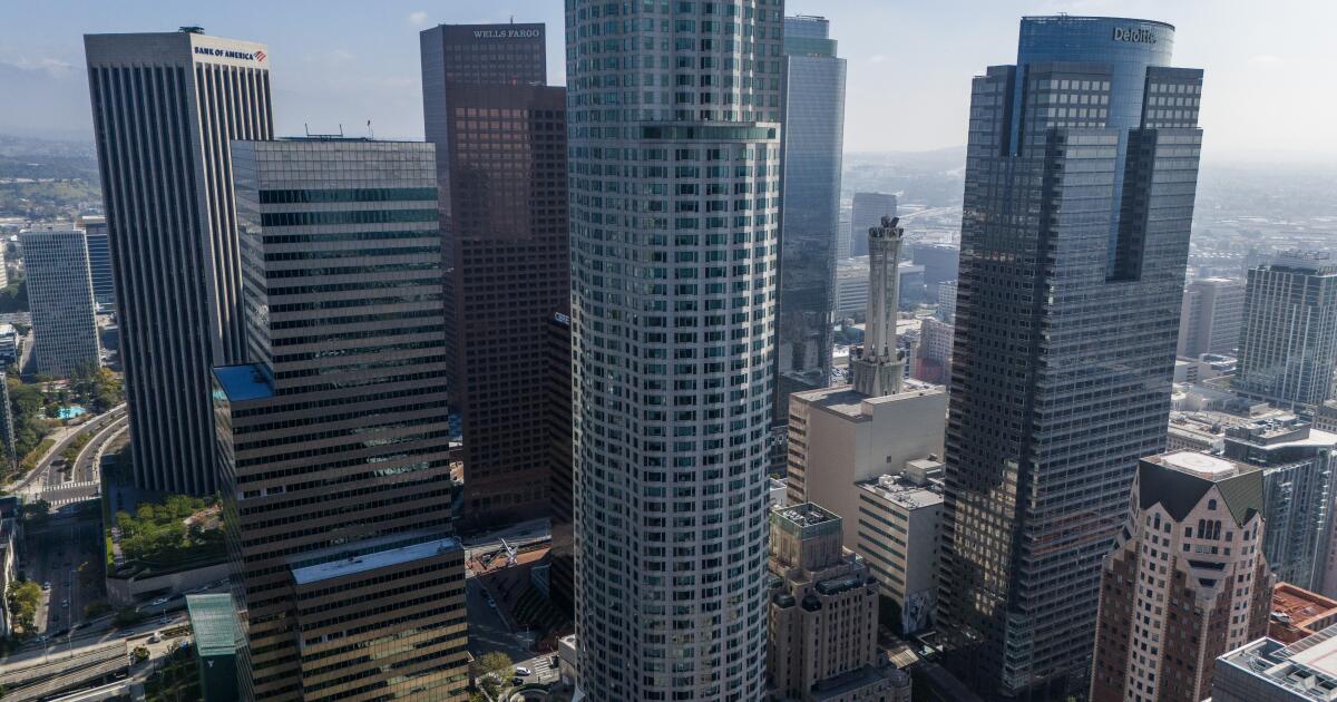 Can one of L.A.'s tallest towers survive a huge quake? L.A. County won't tell the public what its report found