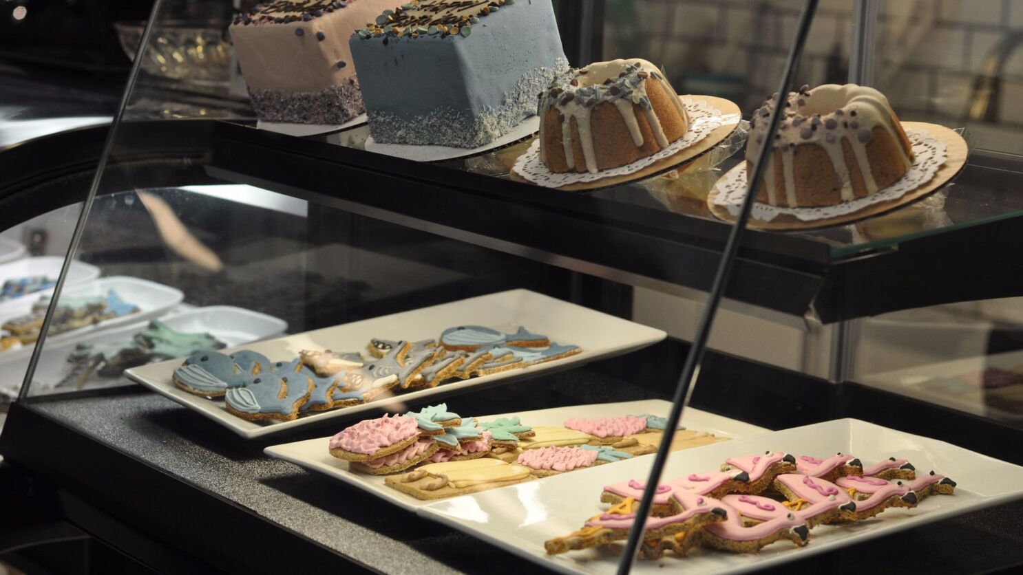 Four Great Dog Bakeries In And Around L A Los Angeles Times
