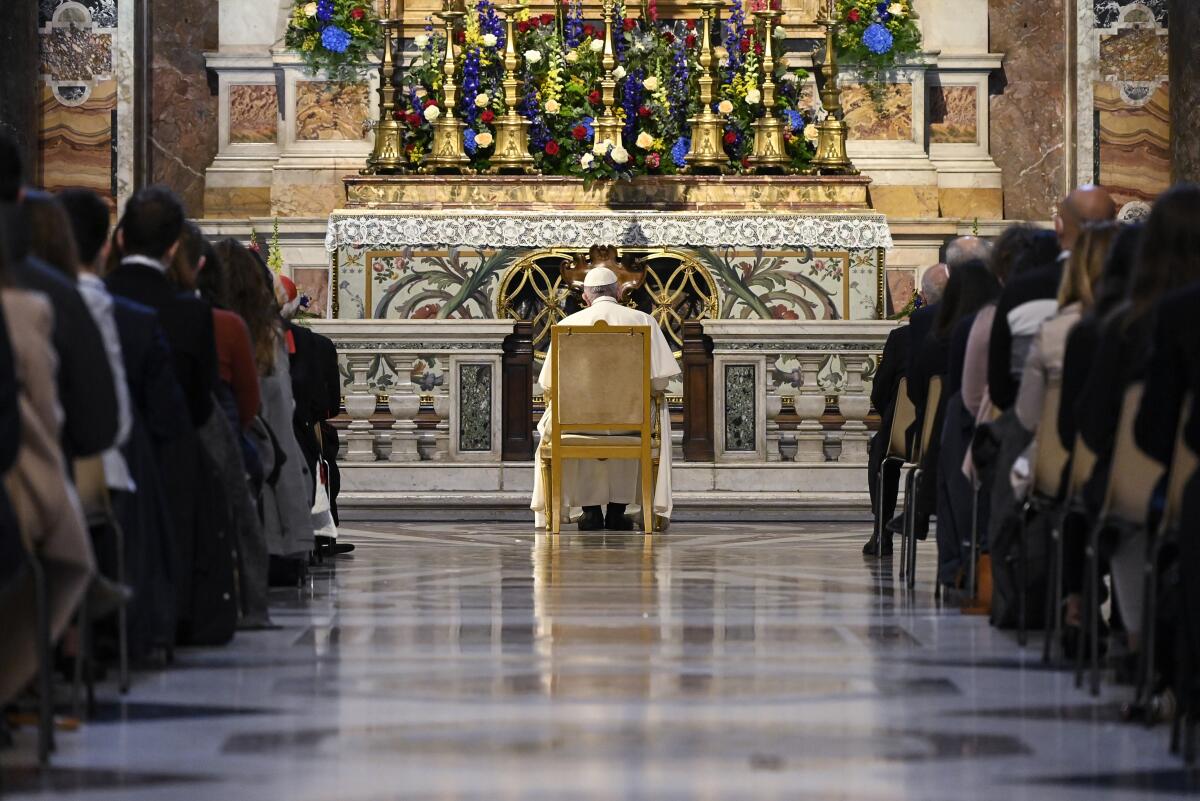 Papa ora por fin de la pandemia y "horizonte de esperanza"