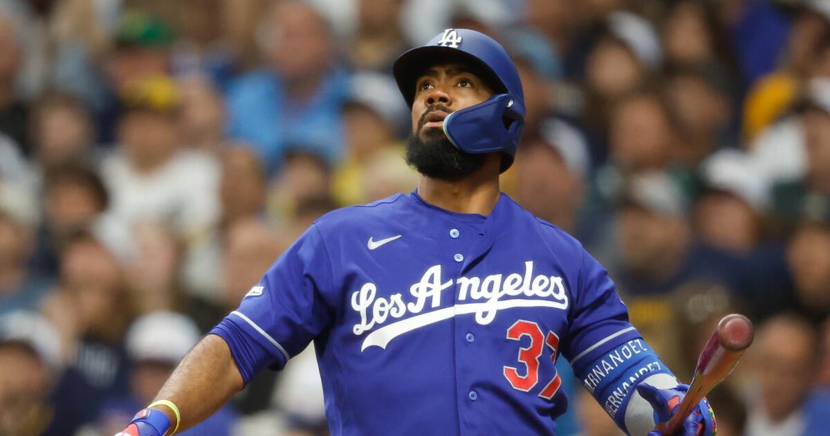 Teoscar Hernández a réalisé six points, aidant les Dodgers à vaincre les Brewers