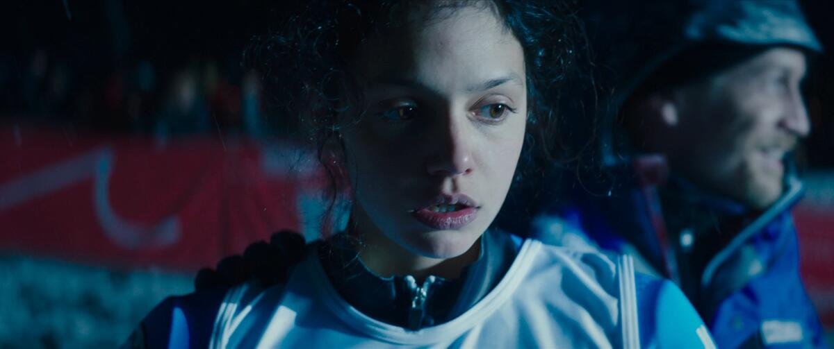 Noée Abita in the movie "Slalom."