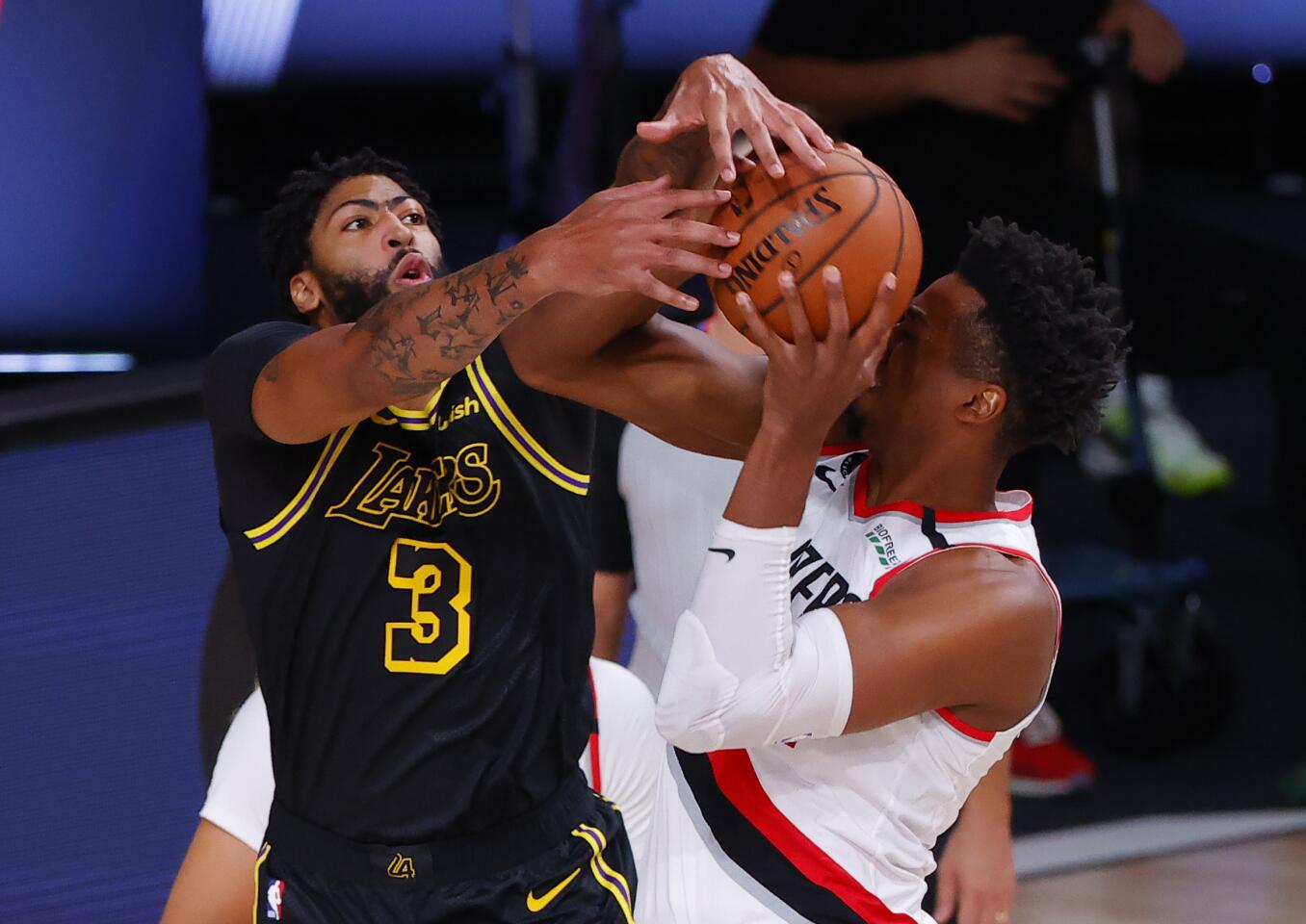 Lakers Trail Blazers Basketball