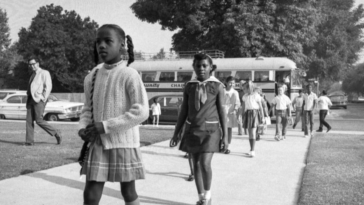 School busing and race tore L.A. apart in the 1970s. Now, Kamala Harris is reviving debate - Los Angeles Times