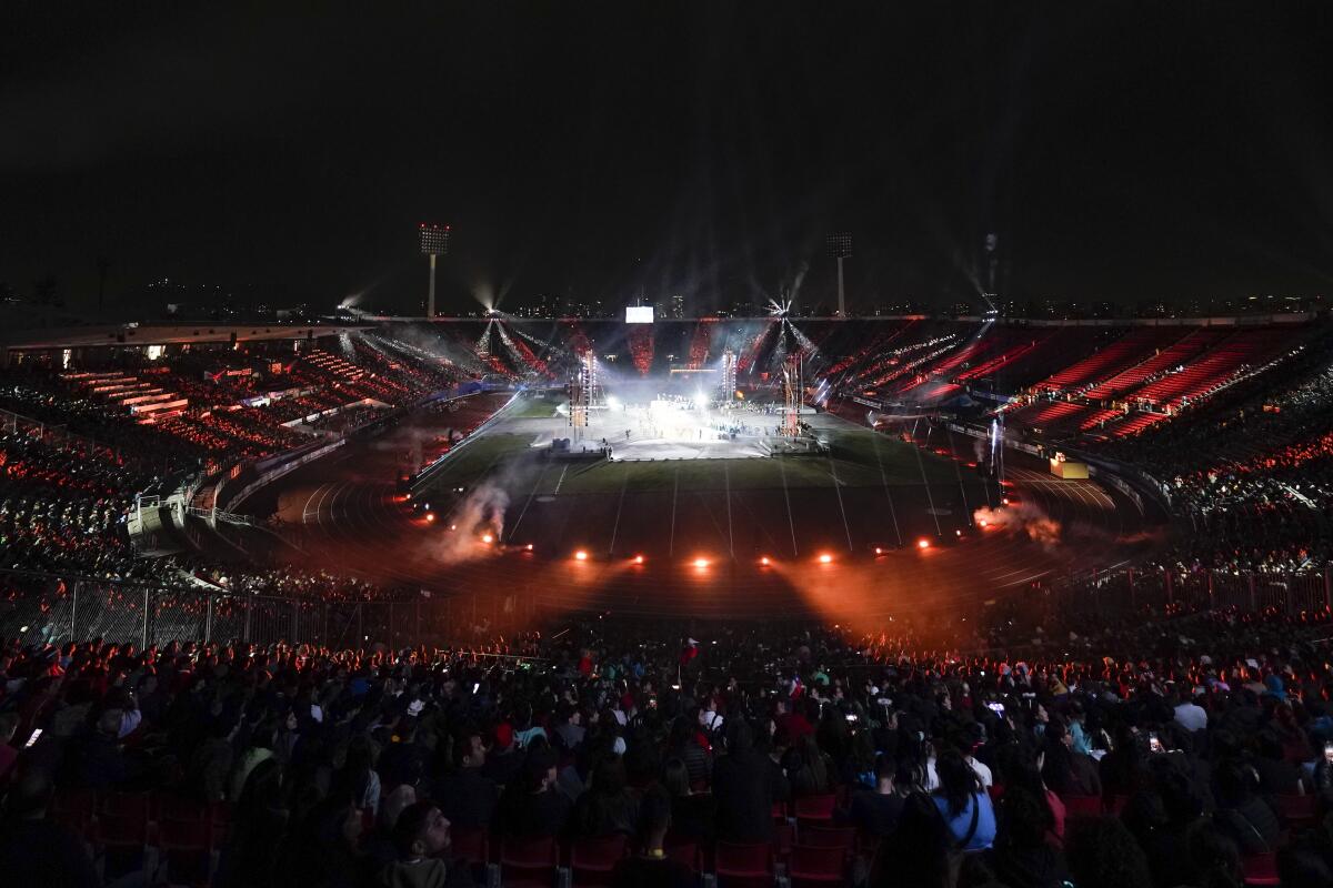 Santiago inicia sus Juegos Panamericanos con rock, folclore y poesía - Los  Angeles Times