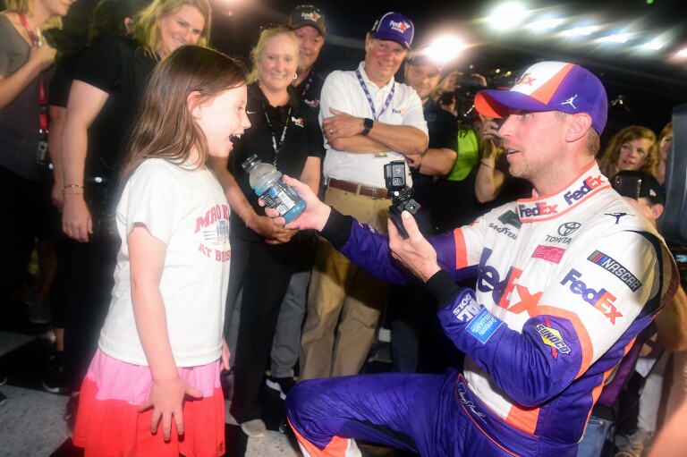 Denny Hamlin's daughter accidentally ends her dad's race Los Angeles