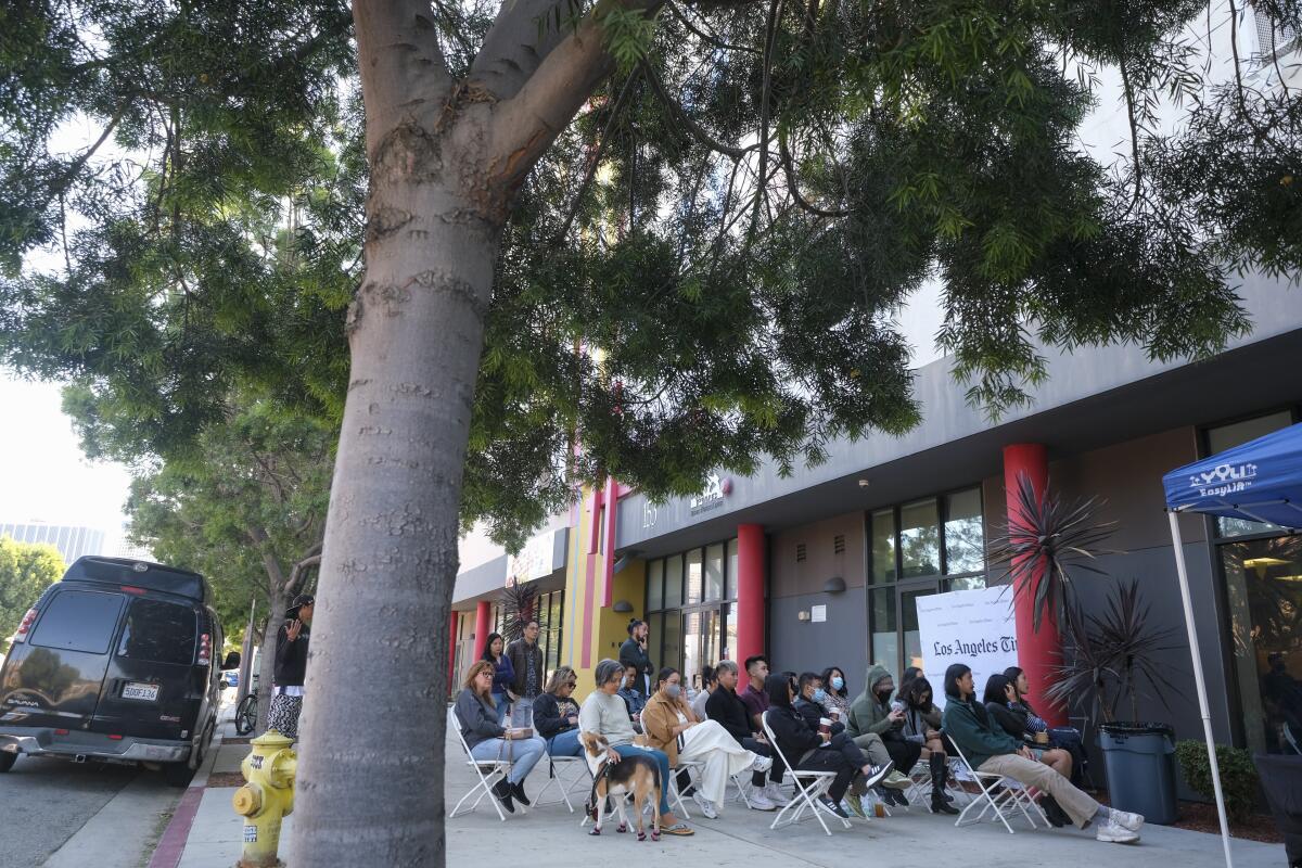 Demasiado exceso en asientos fuera de los trabajadores de Corpic