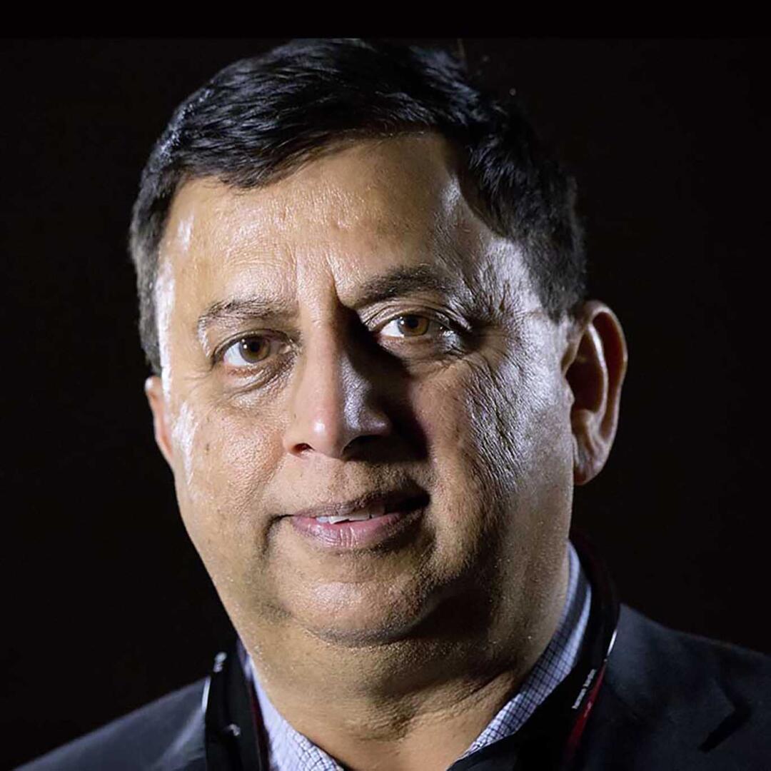 A portrait of Gunjan Bagla