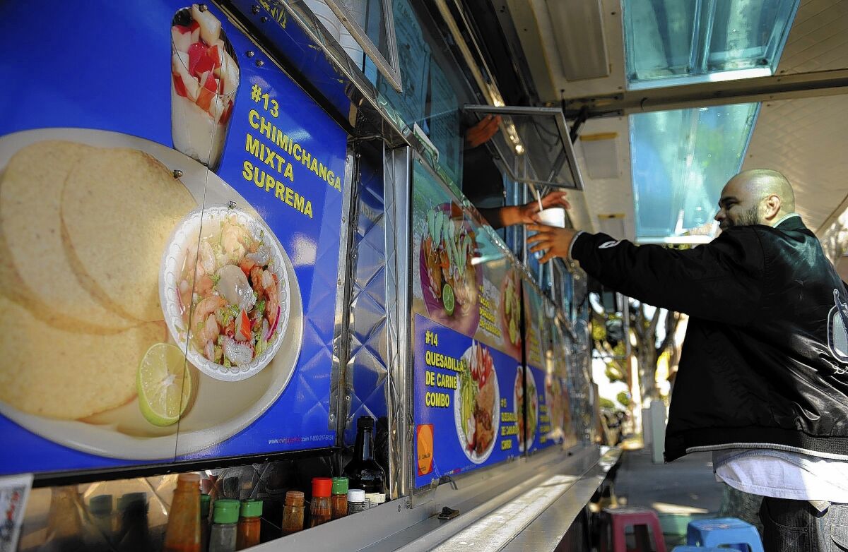 . lunch trucks rolling out healthier options - Los Angeles Times