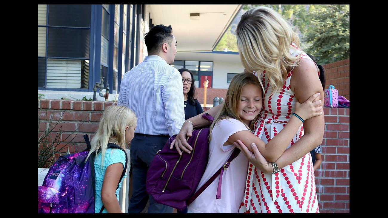 Photo Gallery: Paradise Canyon Elementary first day of school 2018 with new principal