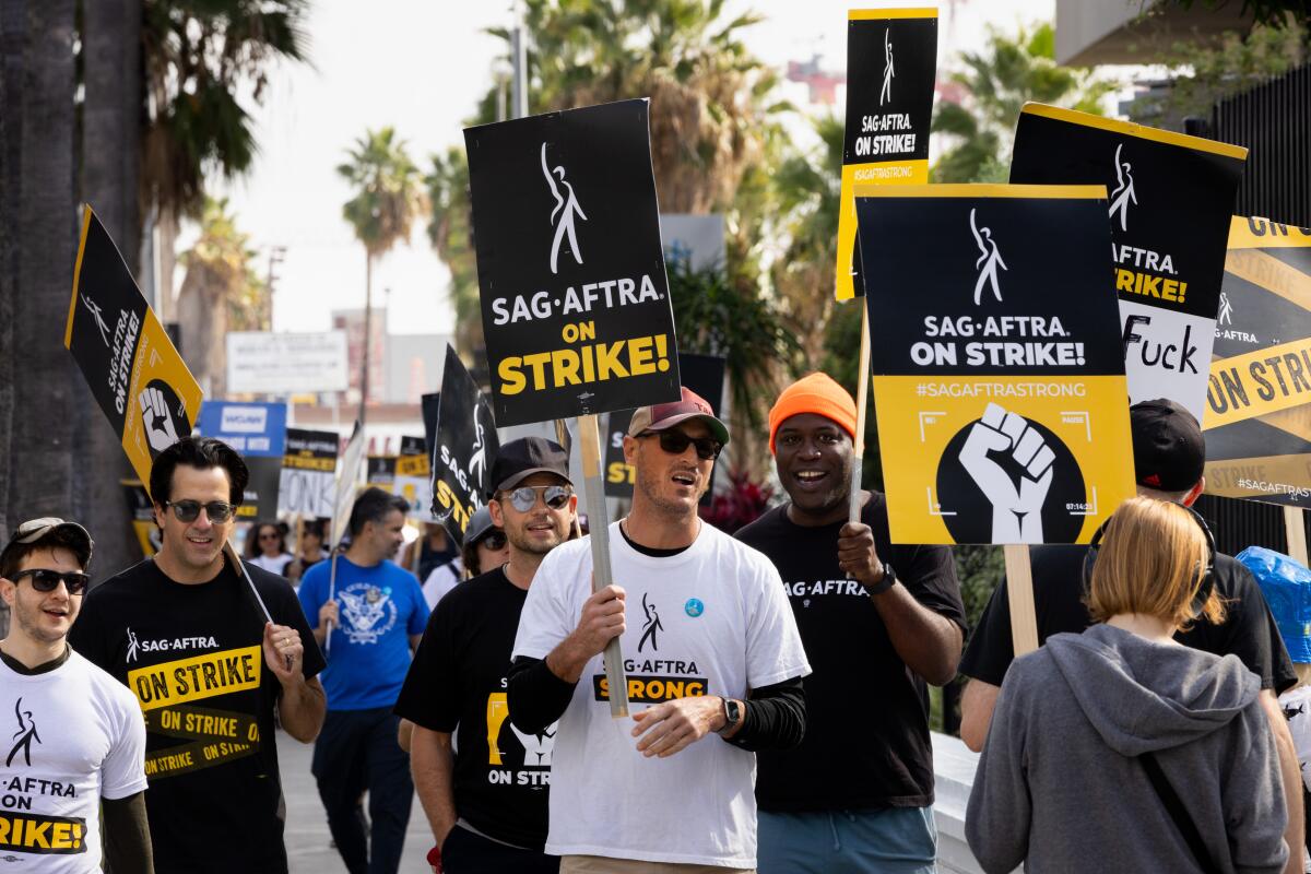 SAG-AFTRA, studios end actors' strike with deal. What now? - Los Angeles Times