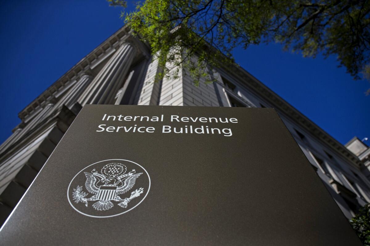 A picture of the Internal Revenue Service's headquarters in Washington, D.C., from the ground looking up.