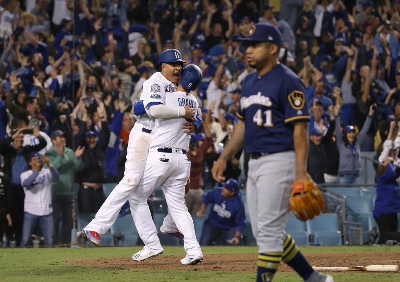 League Championship Series - Milwaukee Brewers v Los Angeles Dodgers - Game Four