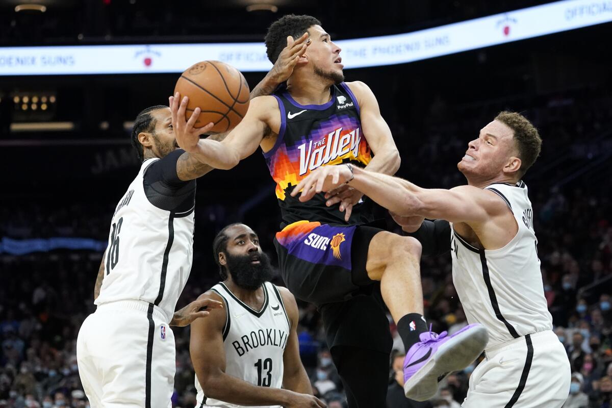 Phoenix Suns update: Chris Paul (hip) out Thursday against Nets