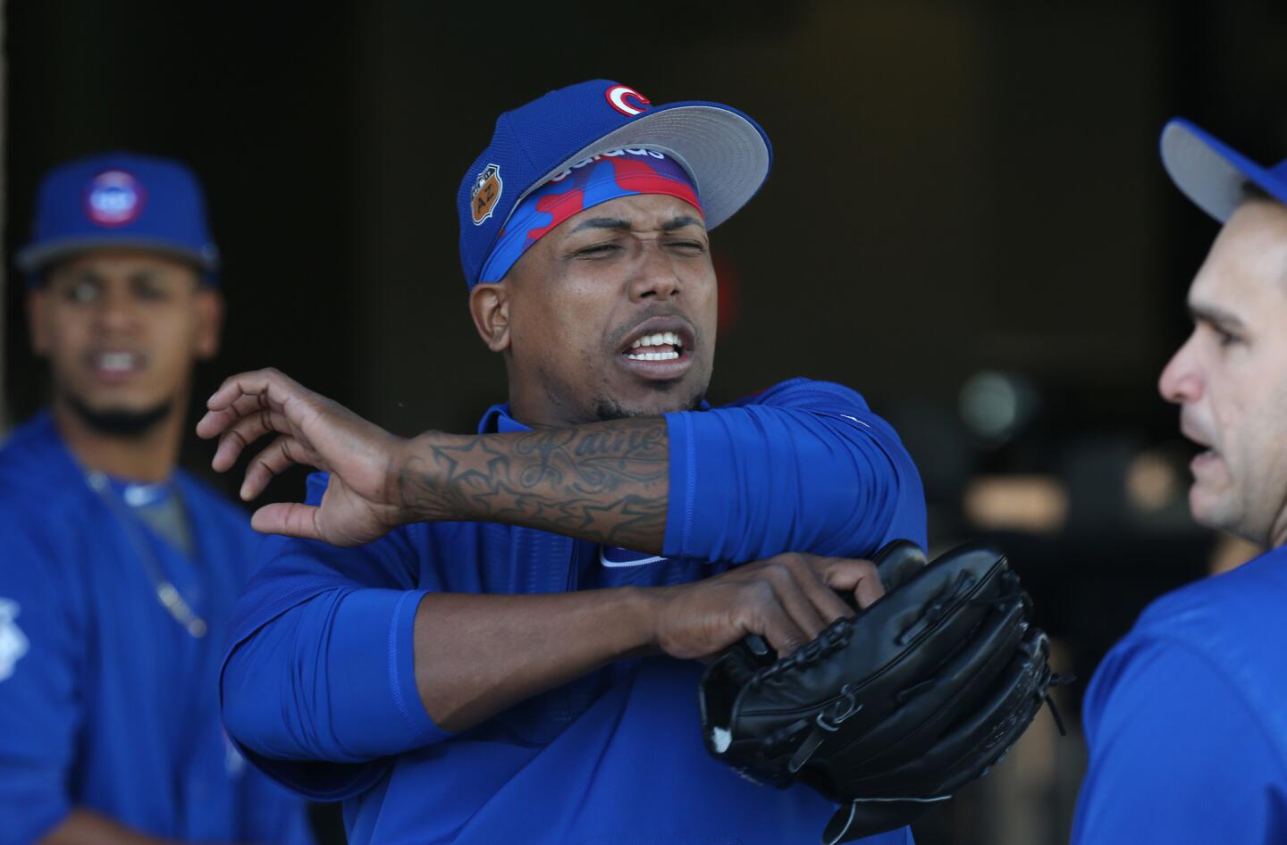 ct-cubs-arrive-at-spring-training-photos-019