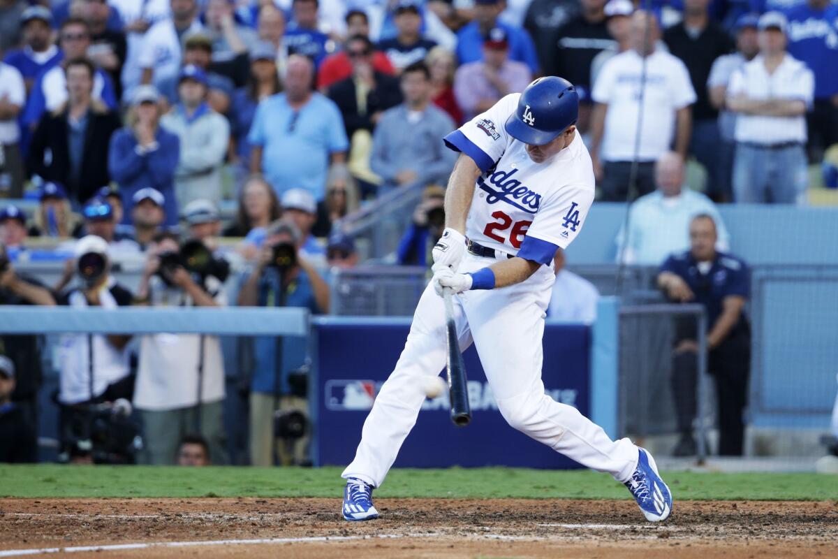 Chase Utley gets the key hit for the Dodgers.