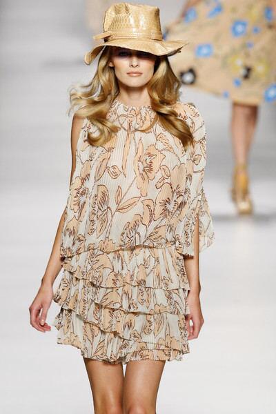Milan Fashion Week spring/summer 2014: Etro - Los Angeles Times
