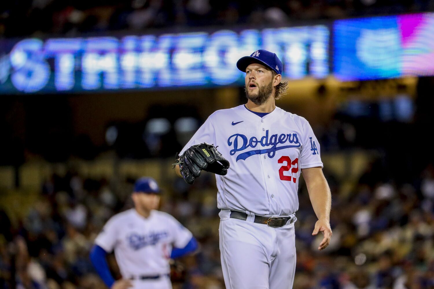 Hernández: Clayton Kershaw is leaning toward returning next season, but the question is where